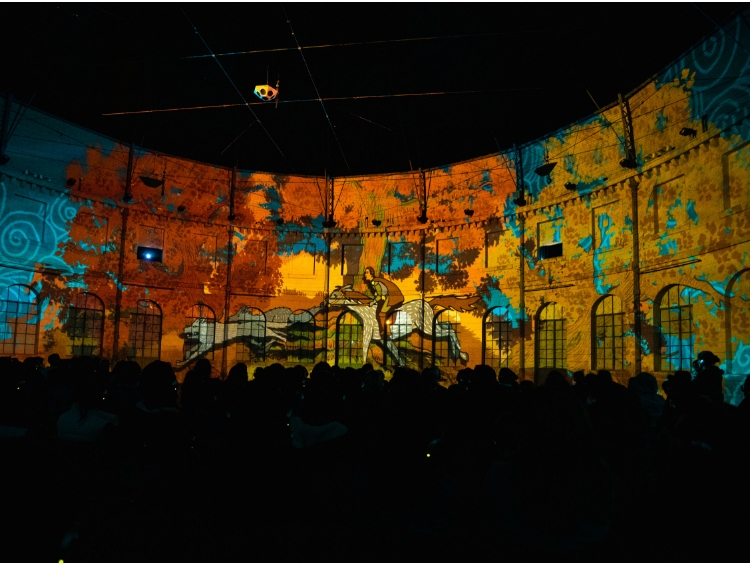 Légendes de Normandie, spectacle immersif, mapping vidéo à 360°. Imaginé et mis en place par We Are Kraft à la halle au blé d'Alençon