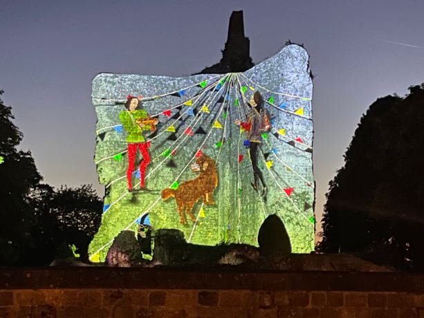 Mapping vidéo : « Les Lueurs du Donjon »